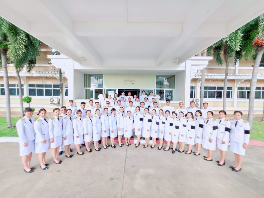 เทศบาลเมืองยโสธร น้อมถวายความอาลัย สมเด็จพระนางเจ้าสิริกิติ์ พระบรมราชินีนาถ พระบรมราชชนนีพันปีหลวง ด้วยสำนึกในพระมหากรุณาธิคุณอย่างหาที่สุดมิได้